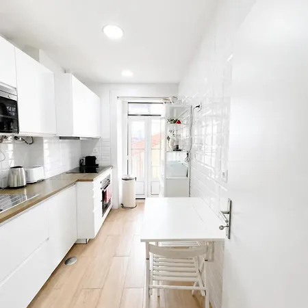 Lovely Flat Close To Estrela And Lapa Lisboa
