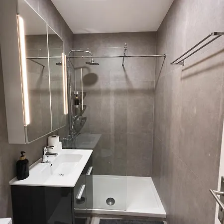 Lovely Flat Close To Estrela And Lapa Daire Lisboa